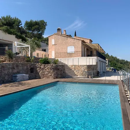 Propriete Des Cistes - Magnifique Vue Panoramique Sur La Et Sur L'iles D'hyeres Piscine Privative